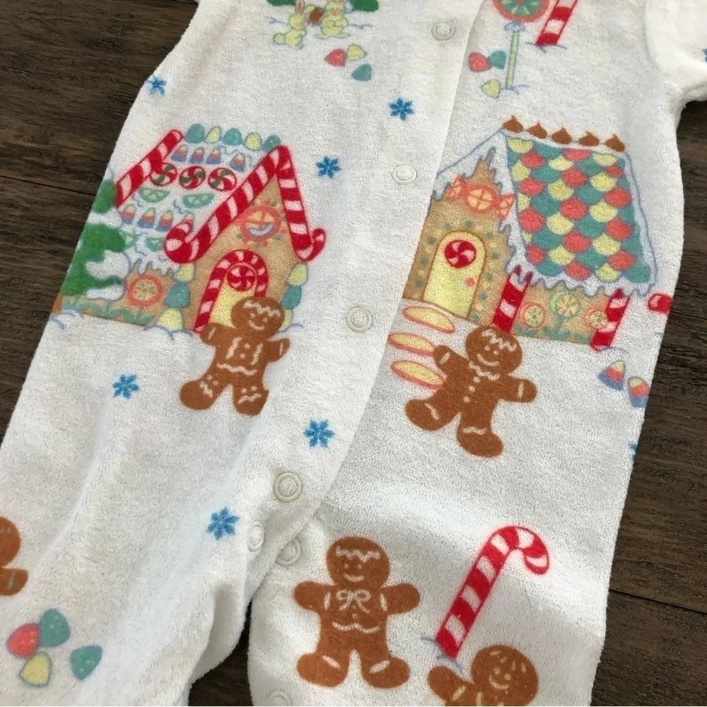 Vintage Carters Baby 12-17 lbs medium Terry sleeper Gingerbread House Candy Cane